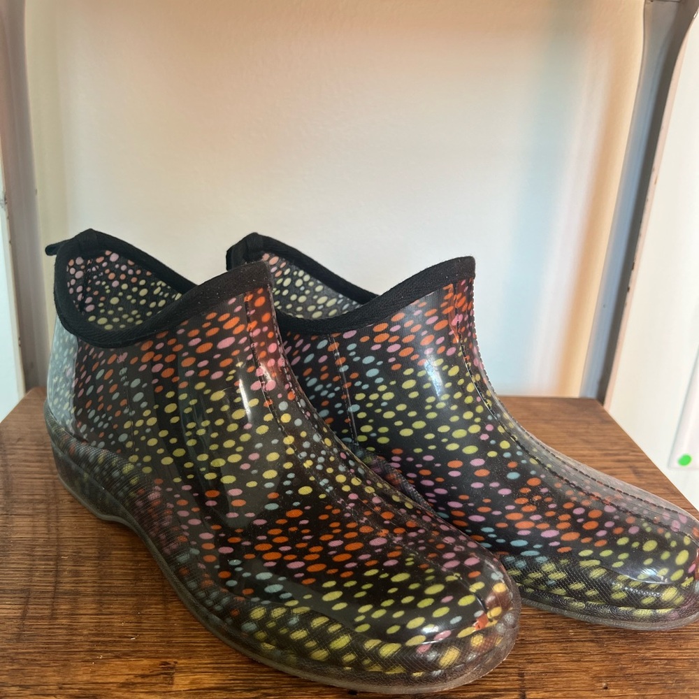 Corky’s waterproof booties